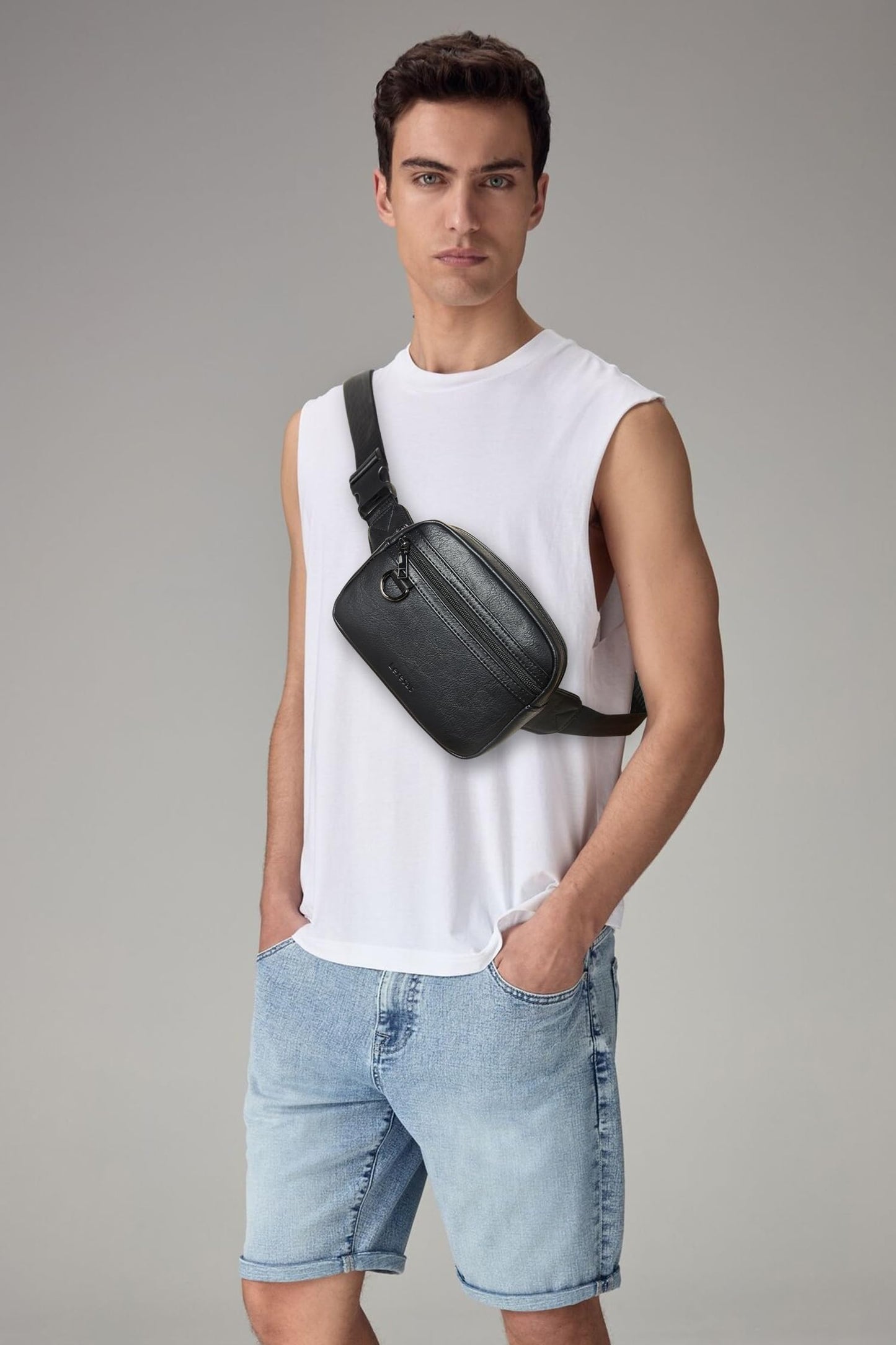 Leresas 2L Fanny Packs for Women Men Corss Body Belt Bag Waist Pack Vegan Leather Trendy Travel Cycling Waterproof Black