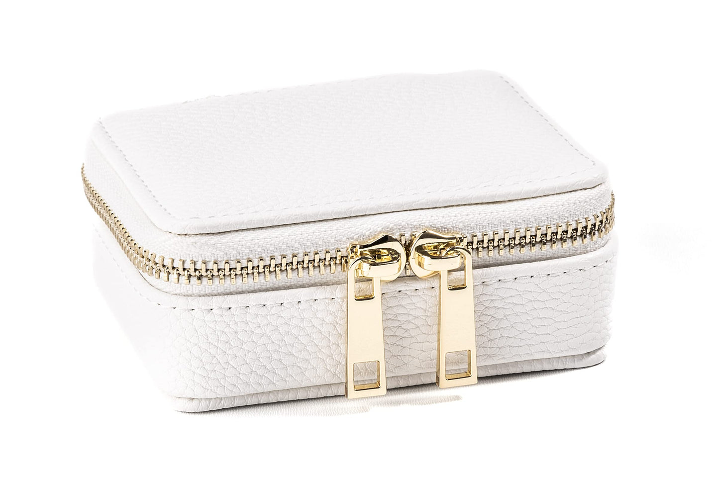 Weekly Pill Organizer 7 Day – Travel Pill Case for Vitamins & Medication, Premium Vegan Leather Pill Box with Removable Daily Compartments, Portable Supplement Organizer with Secure Zipper (White)