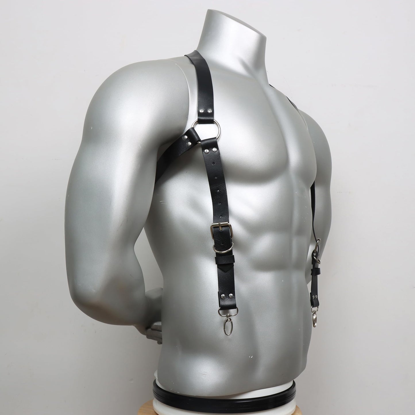 Mens Punk PU Leather Harness Adjustable Chest Body Belt with Buckles Rings Chain Design Adult Roleplay Outfit Clubwear Valentine's Day Festival Party Costume Gift for Men Adults