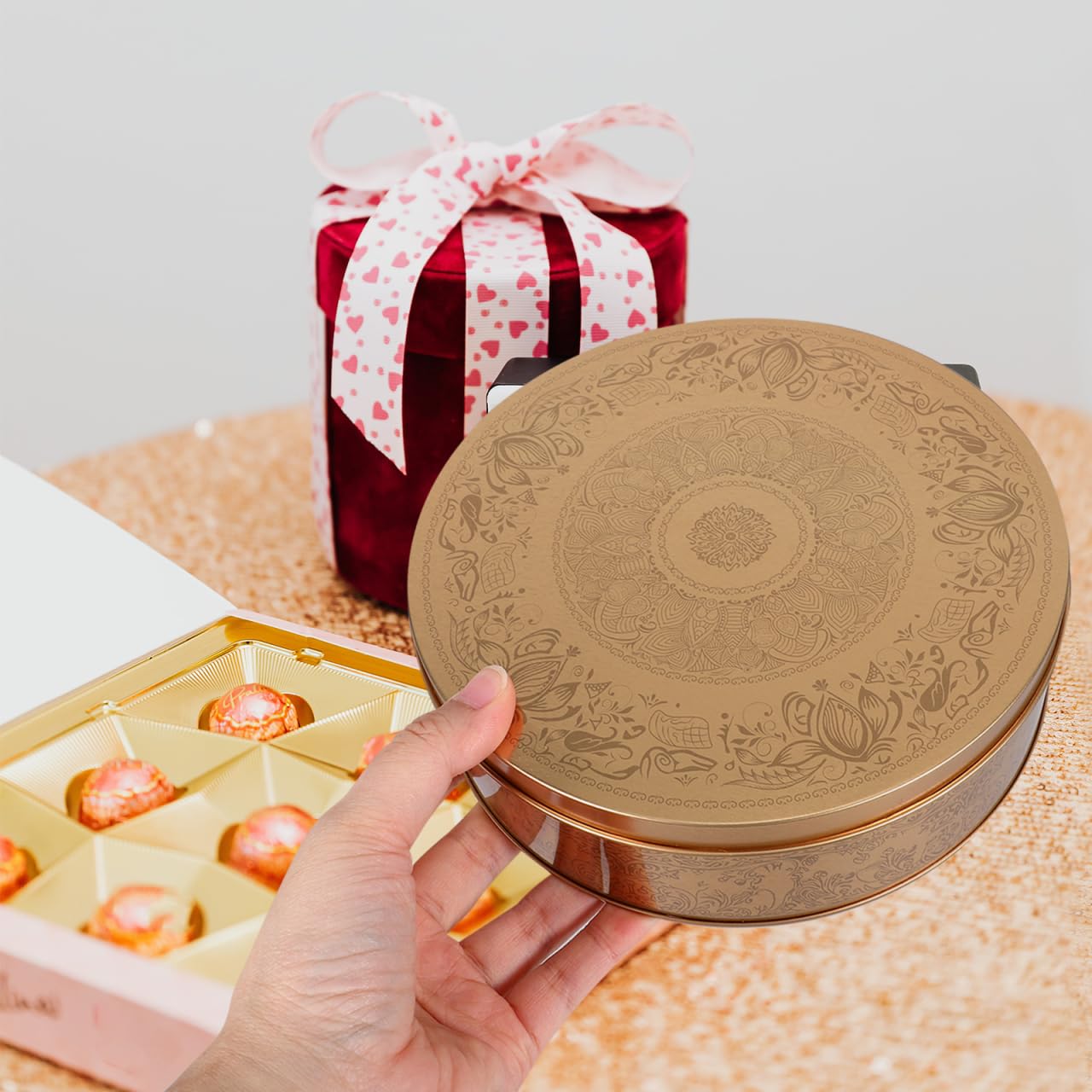 FESTFENDS 1Pc Cookie Tin with Lid Round Baking Cake Tins for Storaing Patisseries Snack Chocolate Easter Metal Cookies Storage Container for Candy Craft Supplies Special Occassions 6.61Inch