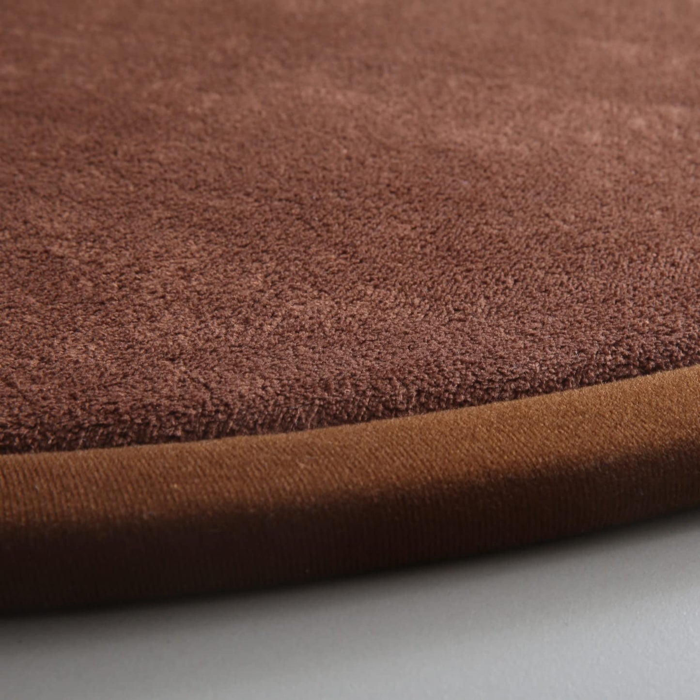 Loartee Thick Kids Round Rug - Coral Velvet Area Rugs, Memory Foam Circular Carpet for Nursery Playroom Home Decor Dormitory, Diameter 39 inch, Coffee