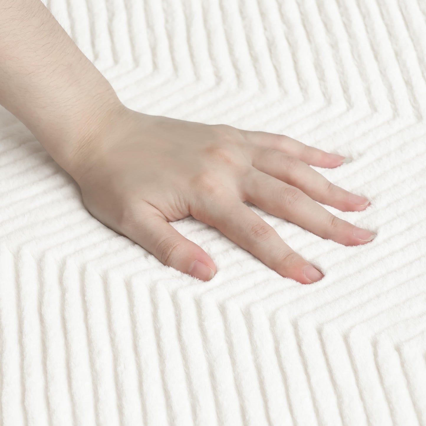 CASTLYE Area Rug for Living Room - 5x7 Soft Faux Rabbit Fur Modern Geometric Wave Carpet for Bedroom, Light Beige