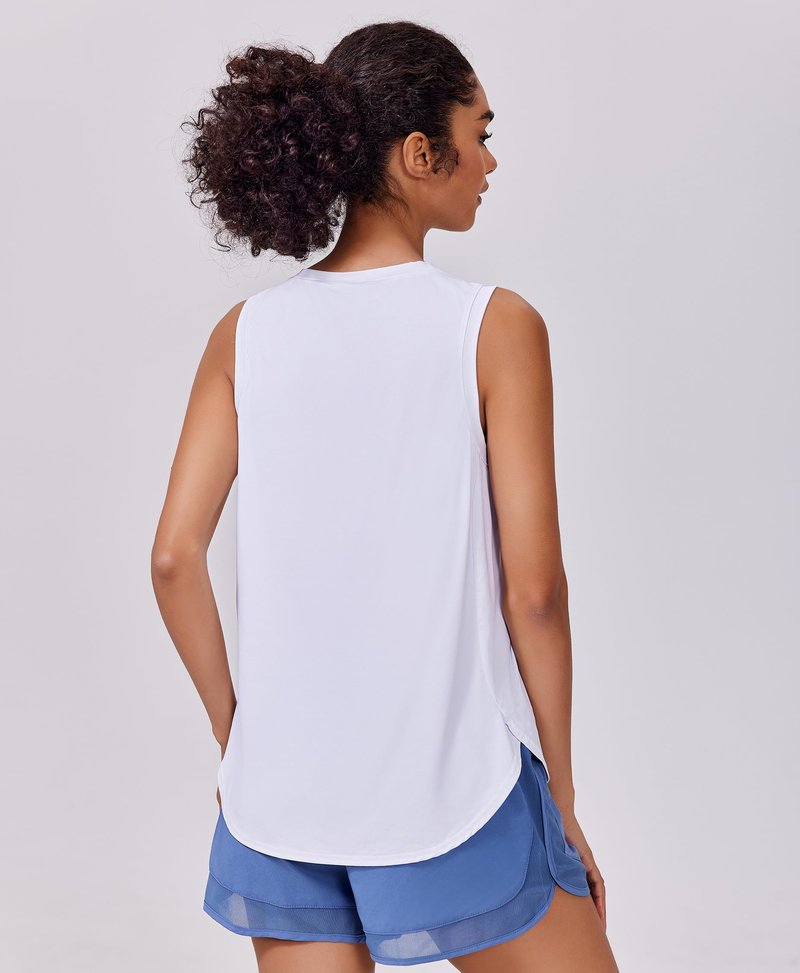 PINSPARK Athletic Tank Tops for Women Moisture Wicking Workout Tanks UPF 50+ Sleeveless Yoga Shirt with Side Slits Loose Fit Gym Top for Running, White Small