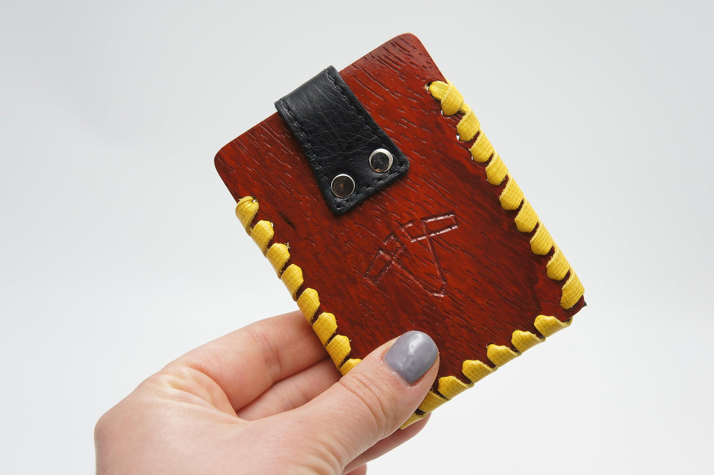 Karina Fashion Handmade Wood & Italian Leather Card Holder – Luxury Business Card Case | Slim & Stylish Wallet for Men & Women | Elegant Wooden & Leather Card Organizer | Minimalist Credit Card Holder | Premium Gift for Professionals & Executives