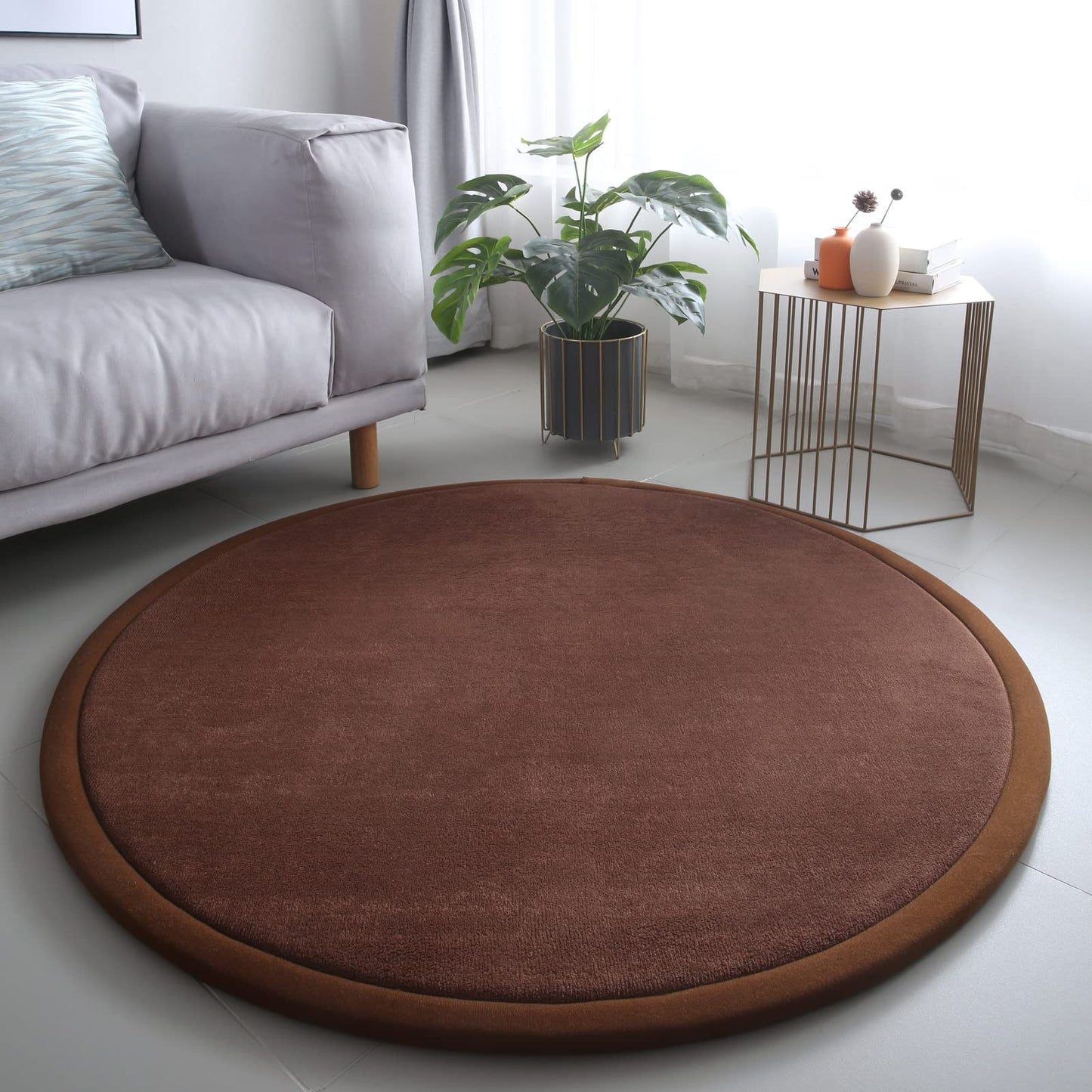 Loartee Thick Kids Round Rug - Coral Velvet Area Rugs, Memory Foam Circular Carpet for Nursery Playroom Home Decor Dormitory, Diameter 39 inch, Coffee