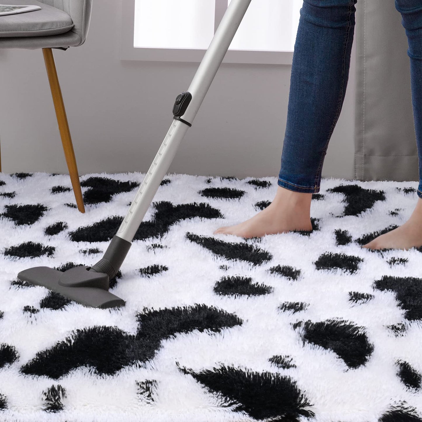 DweIke Fluffy Black White Rugs for Bedroom Living Room, 5x8 Feet Soft Plush Shaggy Cow Hide Print Girls Boys Kids Rug, Non-Slip and Machine Washable Carpet for Dorm Nursery Classroom Decor