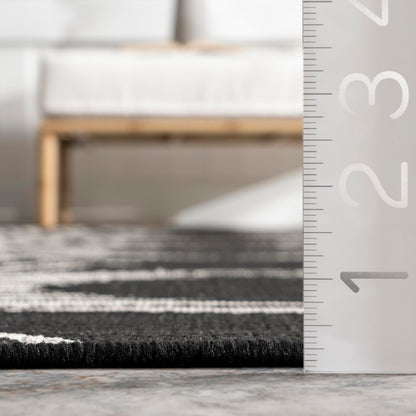 Nuloom Ranya Black/Ivory, 8' x 10', Tribal Geometric, Soft and Cozy, High Traffic, Stain Resistant, Easy Clean, Durable Area Rug for Indoor/Outdoor Patio, Deck, Porch, Garden, Courtyard