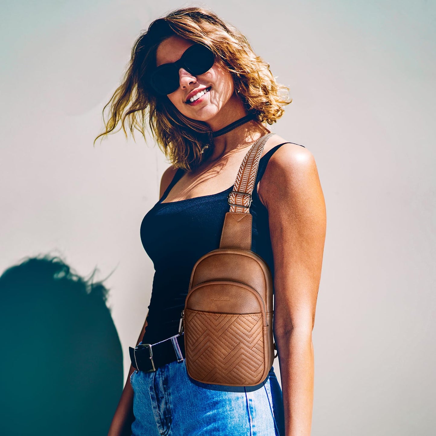 WILLSOLUNA Leather Crossbody Bags for Women Small Sling Bag Anti Theft RFID Chest Purse Fanny Pack for Travel (Black)