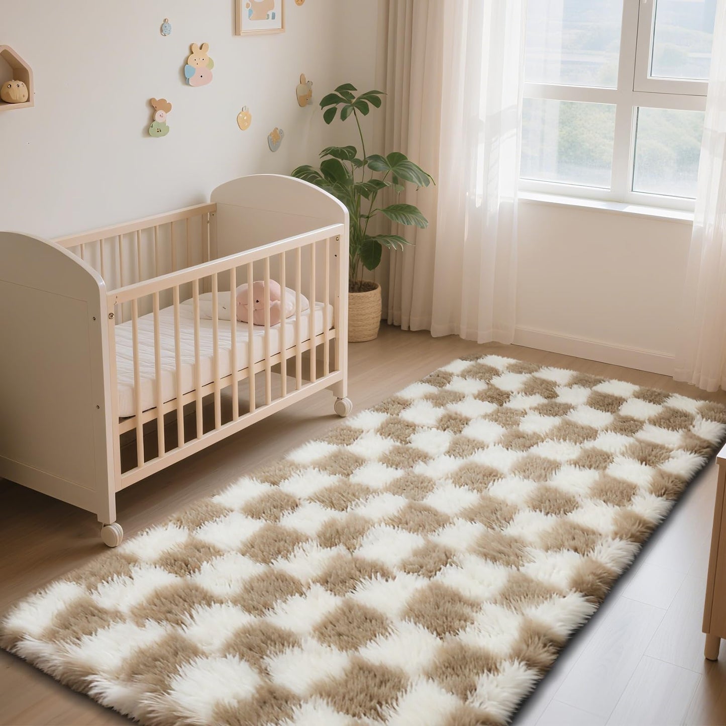 Checkered Rug for Bedroom, 2x4 Beige and White Area Rugs, Classic Checkered Carpets Shag Area Rug, Bedside Rugs for Living Room Bedroom Room Home Decor