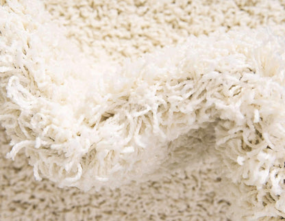 Unique Loom Solid Shag Collection Area Rug (6' 1" x 9' Rectangle, Pure Ivory)