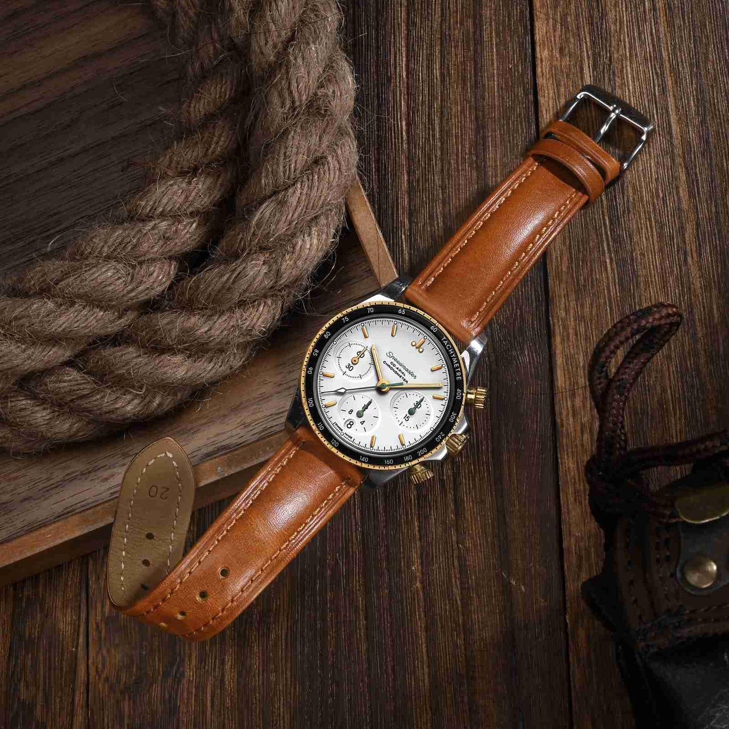 BISONSTRAP Retro Leather Watch Straps for Men, Oil Waxed Calfskin Replacement Band, Quick Release, 18mm, Toffee Brown (Silver Buckle)