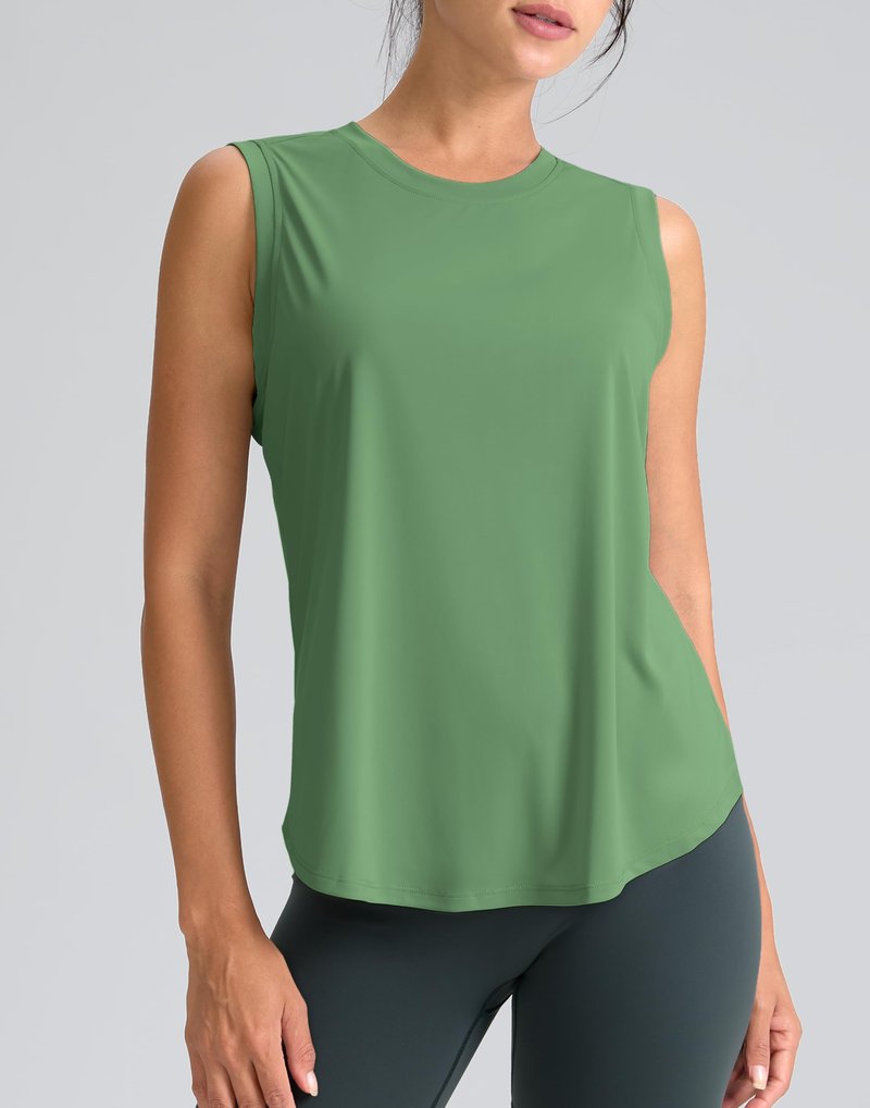 SANTINY Women's Sleeveless Workout Tops Breathable Lightweight Active Tennis Yoga Shirts Athletic Running Tank Tops for Women (Green_S)