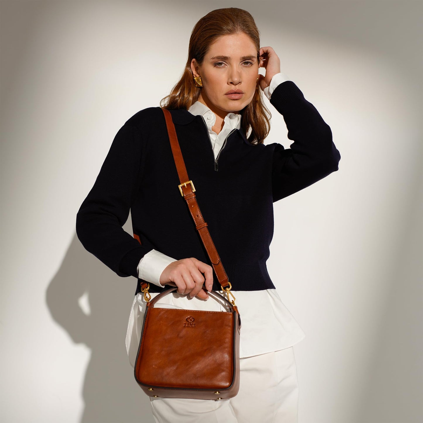 Time Resistance Leather Handbag - Full-Grain Leather Purse for Women - Tote Bag with Detachable Shoulder Strap (Cognac Brown)