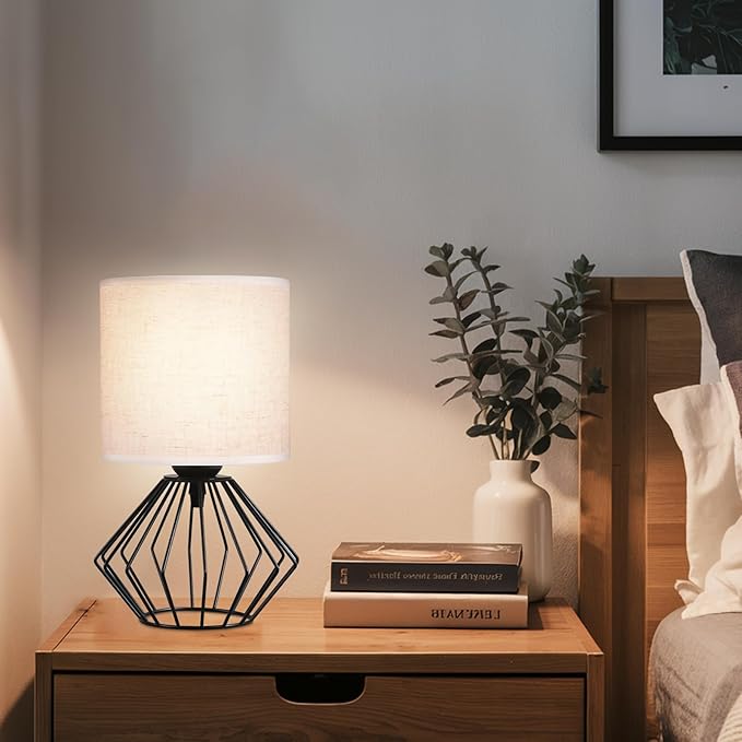 Hamilyeah Bedside Lamps Set of 2, Black Table Lamps with Beige Linen Fabric Shade, Industrial Lamps for Night Stands with On/Off Switch, Modern Simple Desk Lamps for Bedroom, Living Room