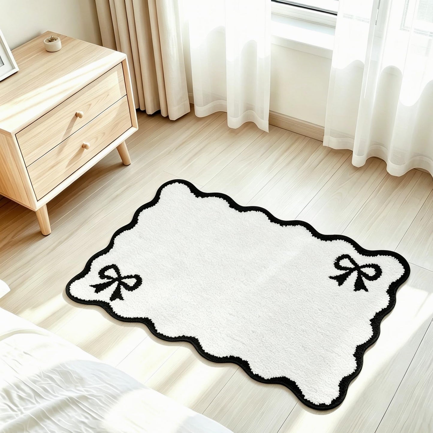 WENBOER Cute Bow Bath Mat, Black and White Scalloped Bathroom Rug, Soft Plush Microfiber Non Slip Washable Bath Rug, Coquette Bathroom Decor for Shower Tub Sink, 20x30 Inch