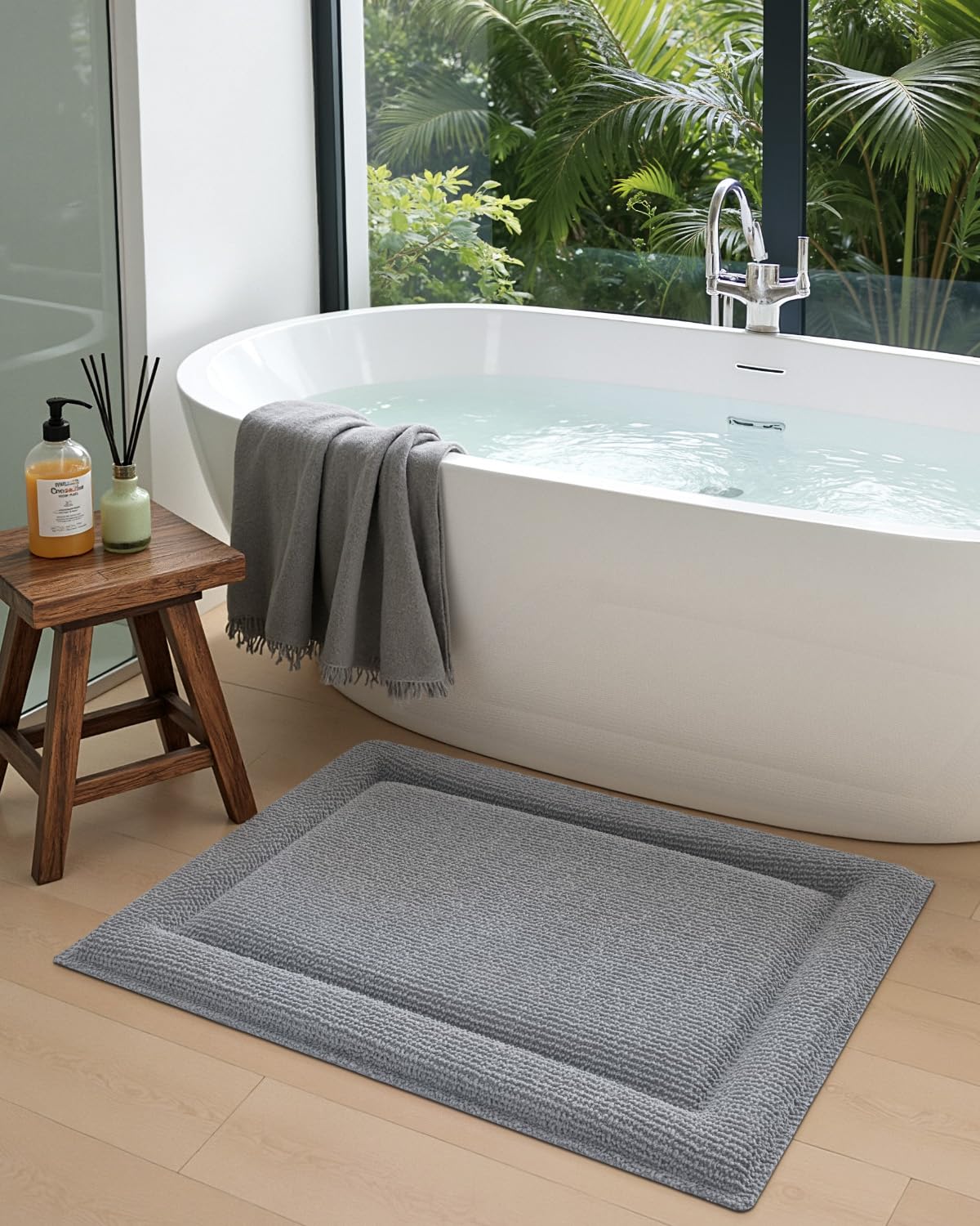 DEXI Memory Foam Bath Mat 32x20, Soft Absorbent Chenille Bathroom Rug, Non Slip Quick Dry Bath Mats for Bathroom, Thick Plush Floor Carpet for Tub Shower, Sink, Light Grey