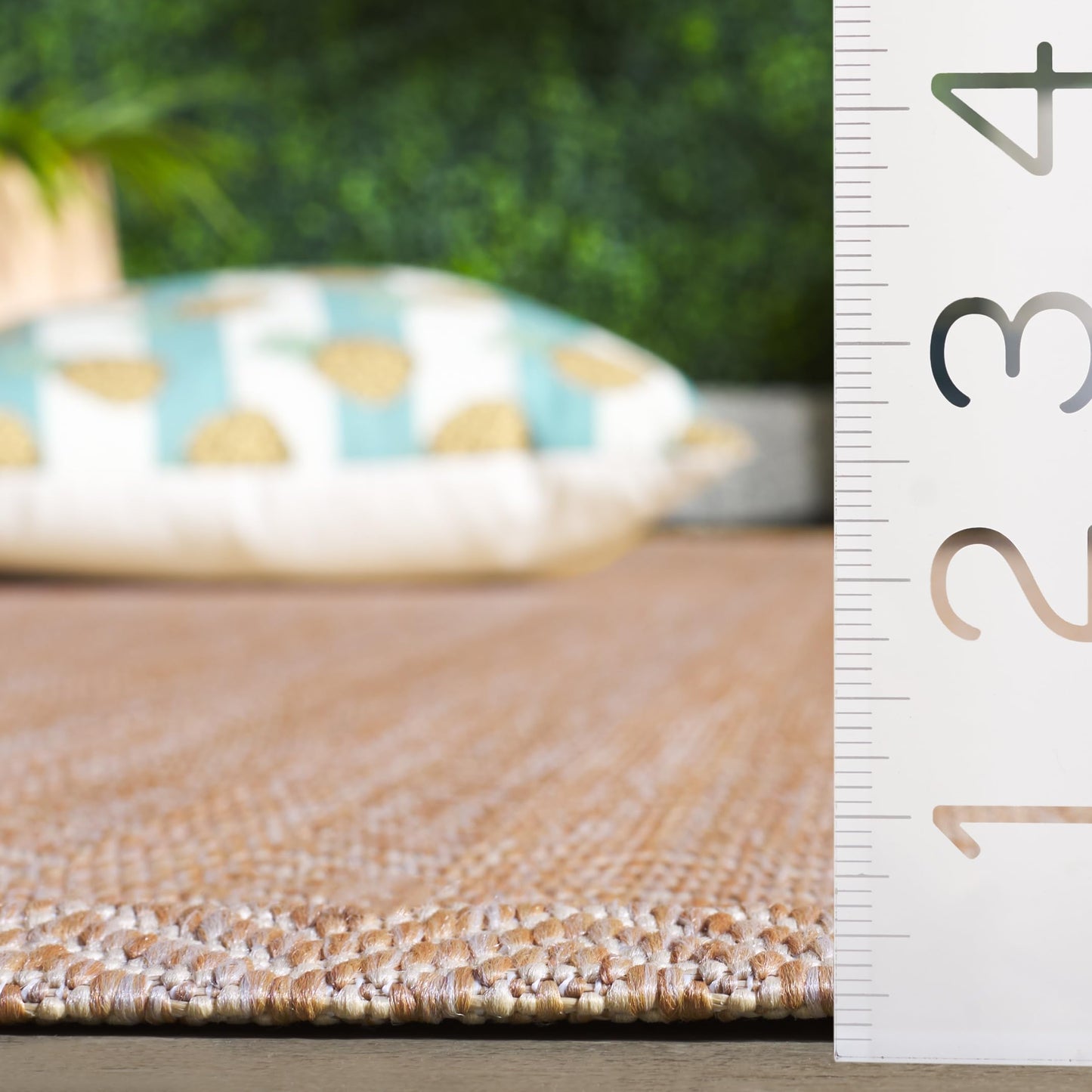 SAFAVIEH Washable Rug Outdoor Courtyard Collection - 5'3" x 7'7", Natural & Cream, Non-Shedding & Easy Cleaning, Ideal for Patio, Backyard, Mudroom (CY8022-03012)