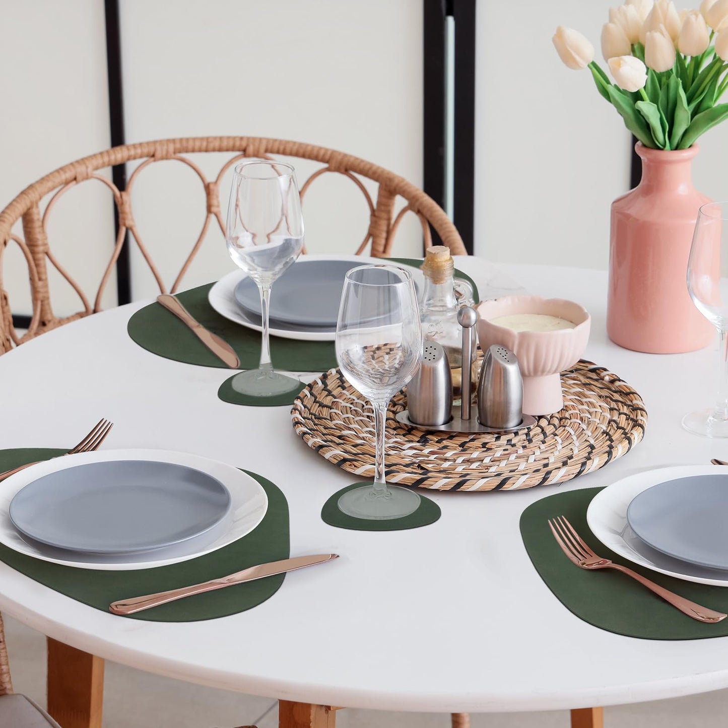 comfoyar Faux Leather Placemats with Coasters Set of 6, 13x16.5 Inch Non-Slip Dual-Sided Green Grey Place Mats, Washable Waterproof Table Mats for Indoor Kitchen Dining Party Table Decoration