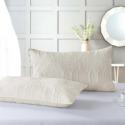 Boryard Beige King Size Quilt Set, 3-Piece Lightweight Soft Bedspread 104x90 inches Bedding Set with 2 Pillow Shams, Geometric Embossed Pattern