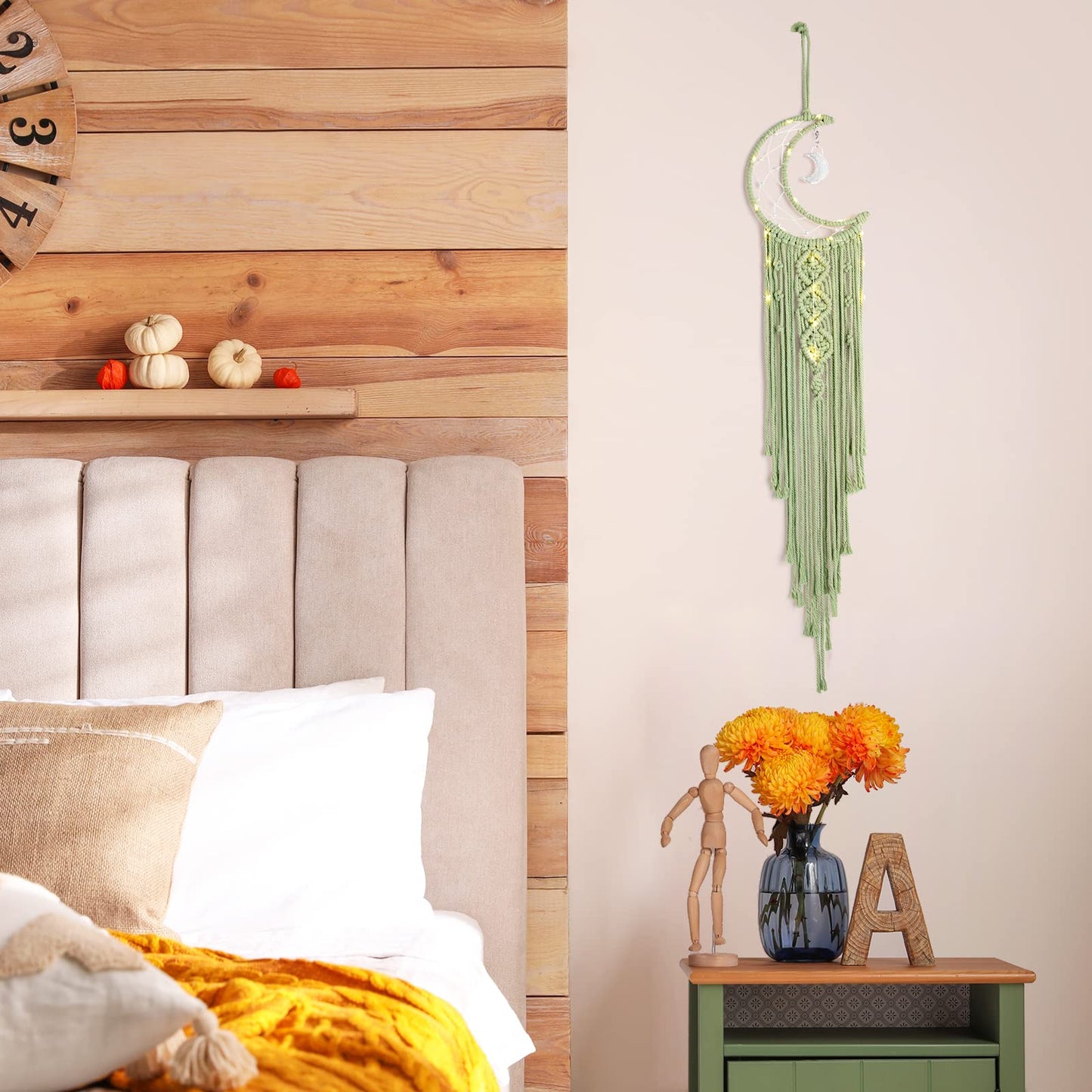 Macrame Moon Dream Catcher for Girl, Green Boho Crescent Dreamcatcher for Bedroom Adult, Handmade Nursery Room Wall Hanging with Star Pendant for Teen, Bohemian Home Decoration Idea