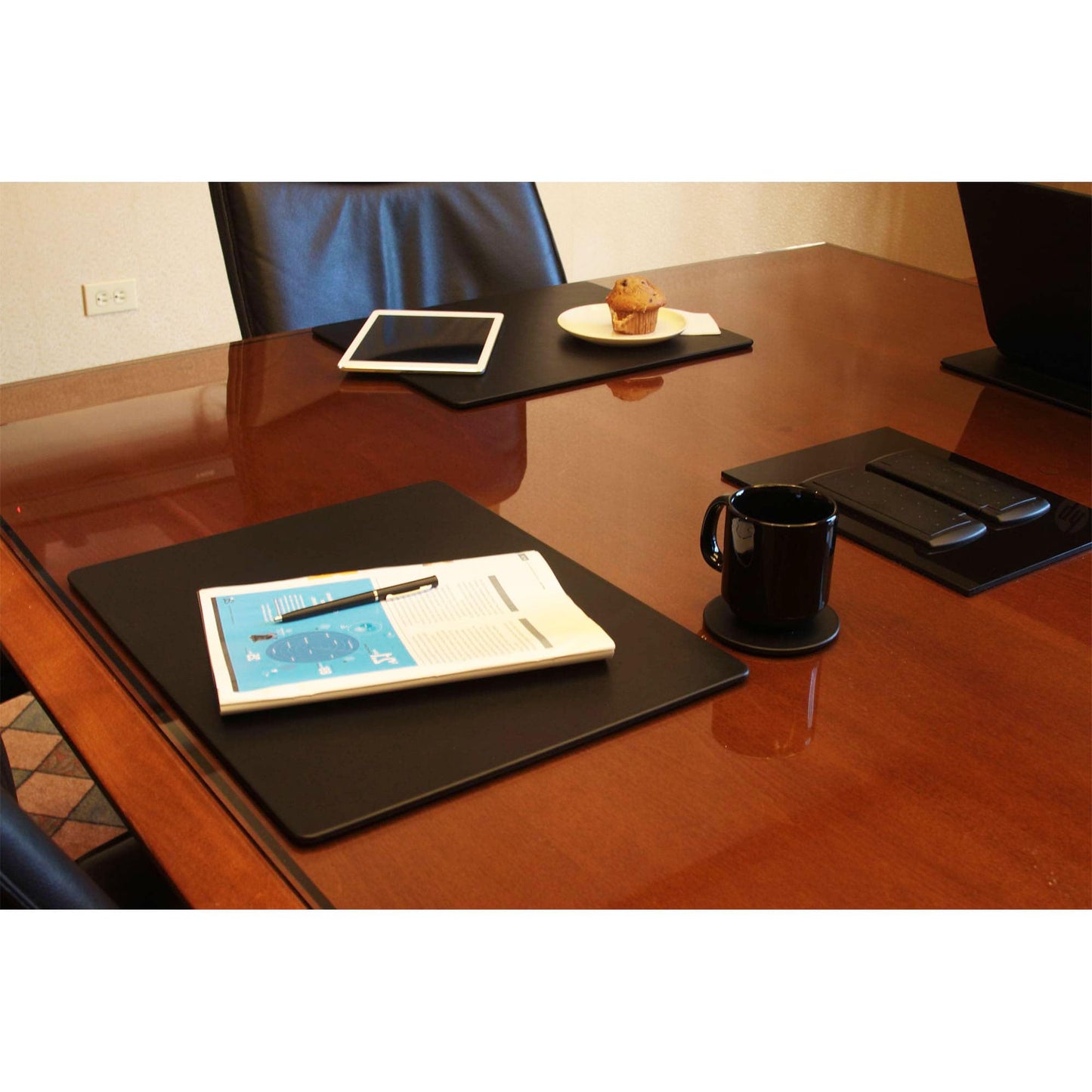 DACASSO Leatherette Conference Table Pad - Luxury Leather Desk Blotter for Writing - Padded Executive Desk Surface Protector - (Black, 17” x 14”)