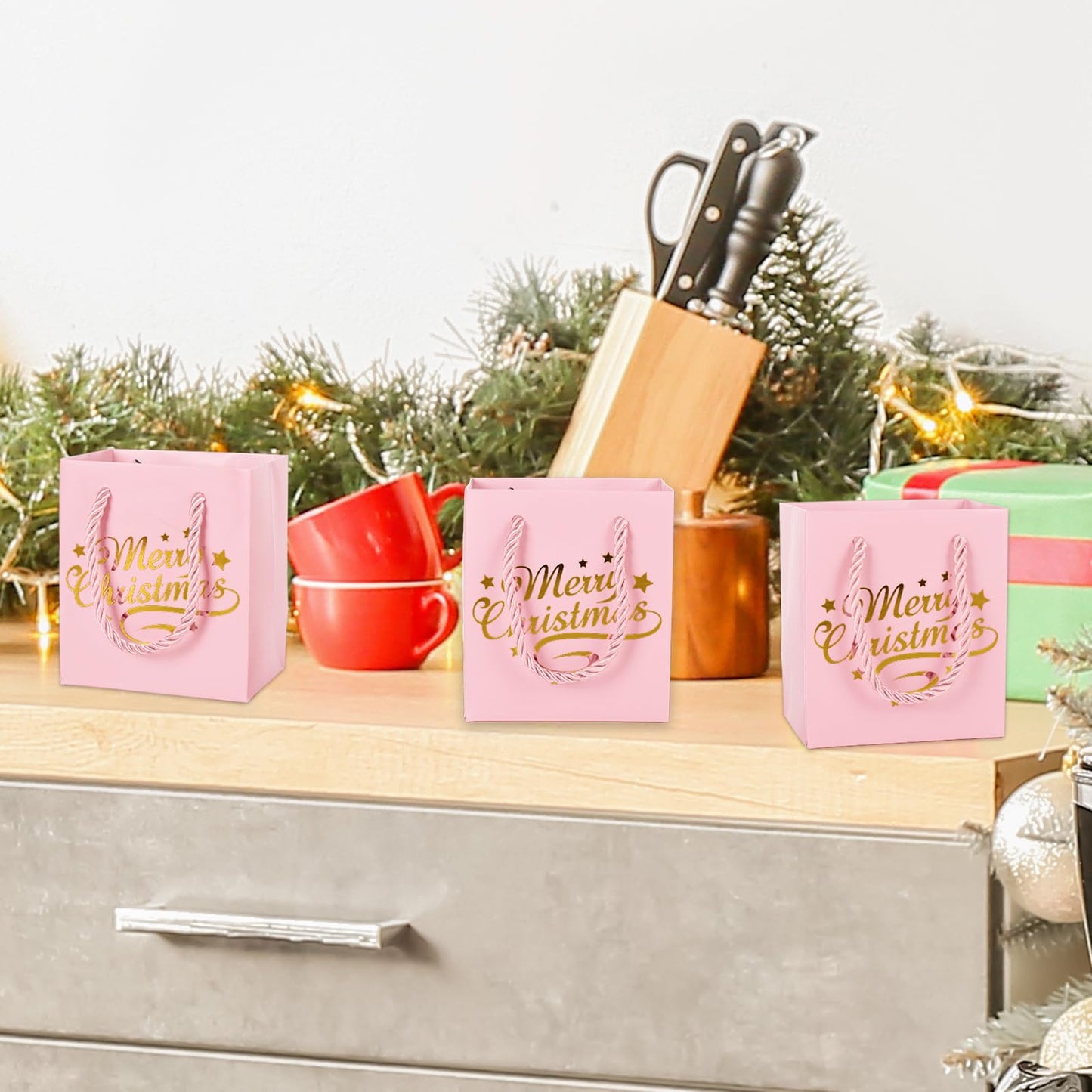 JarThenaAMCS 30Pcs Christmas Mini Gift Bags with Handle Gold Foil Pink Merry Christmas Party Favor Bags Xmas Paper Treat Bag for Holiday Wedding Baby Shower Birthday Party Supplies