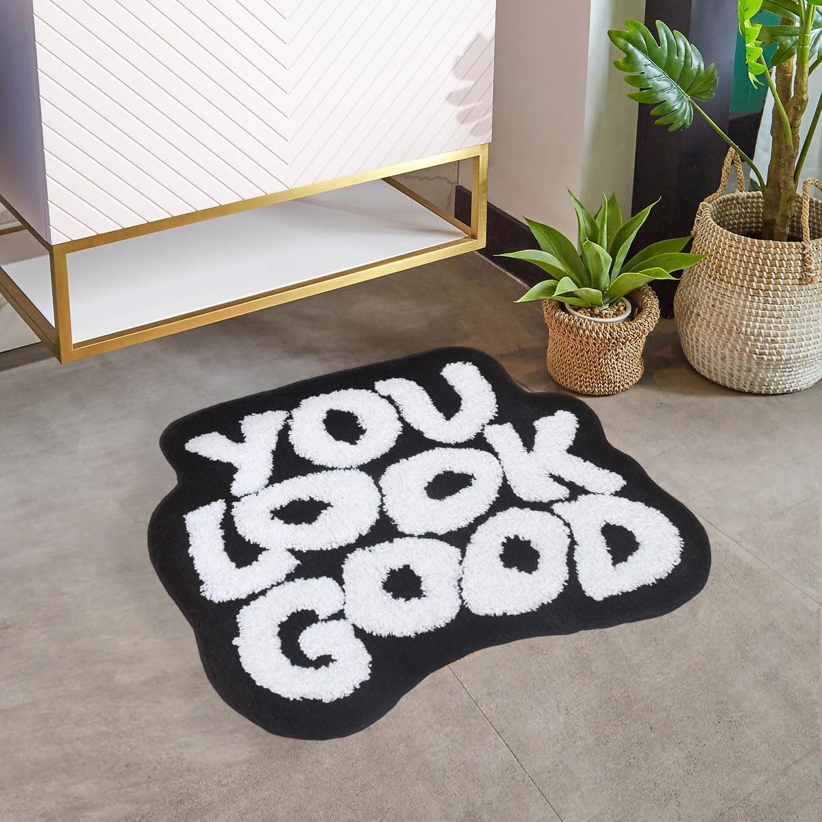 Urtlmaji You Look Good Bath Mat Black Bathroom Rugs Funny Cute Bath Rugs Non Slip Microfiber Plush Preppy Small Cool Shower Rug Washable Absorbent Floor Mat for Bathtub Sink 25"x21"