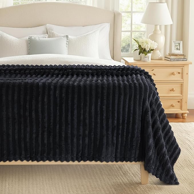 decorUhome Soft Fleece Black Throw Blanket for Couch, Cozy Fluffy Plush Flannel Striped Blanket for Sofa Bed, Lightweight Decorative Ribbed Fuzzy Blanket for Woman, 50x60 Inches