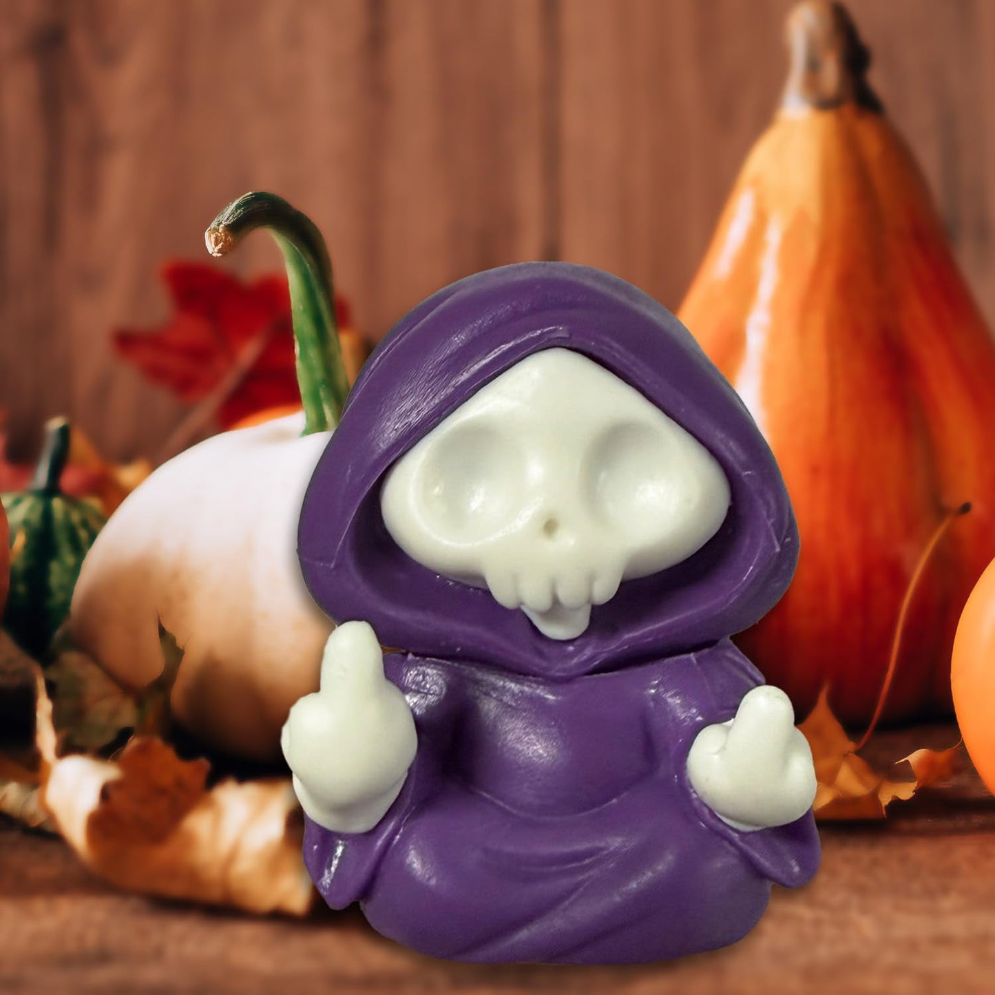 BHOOKA Halloween Skull Figurine Spooky & Cute Ghost Statue Halloween Ghost Statues, Cute Mini Middle Finger Skeleton Sculpture for Holiday Desk Office Table Ornaments Decoration