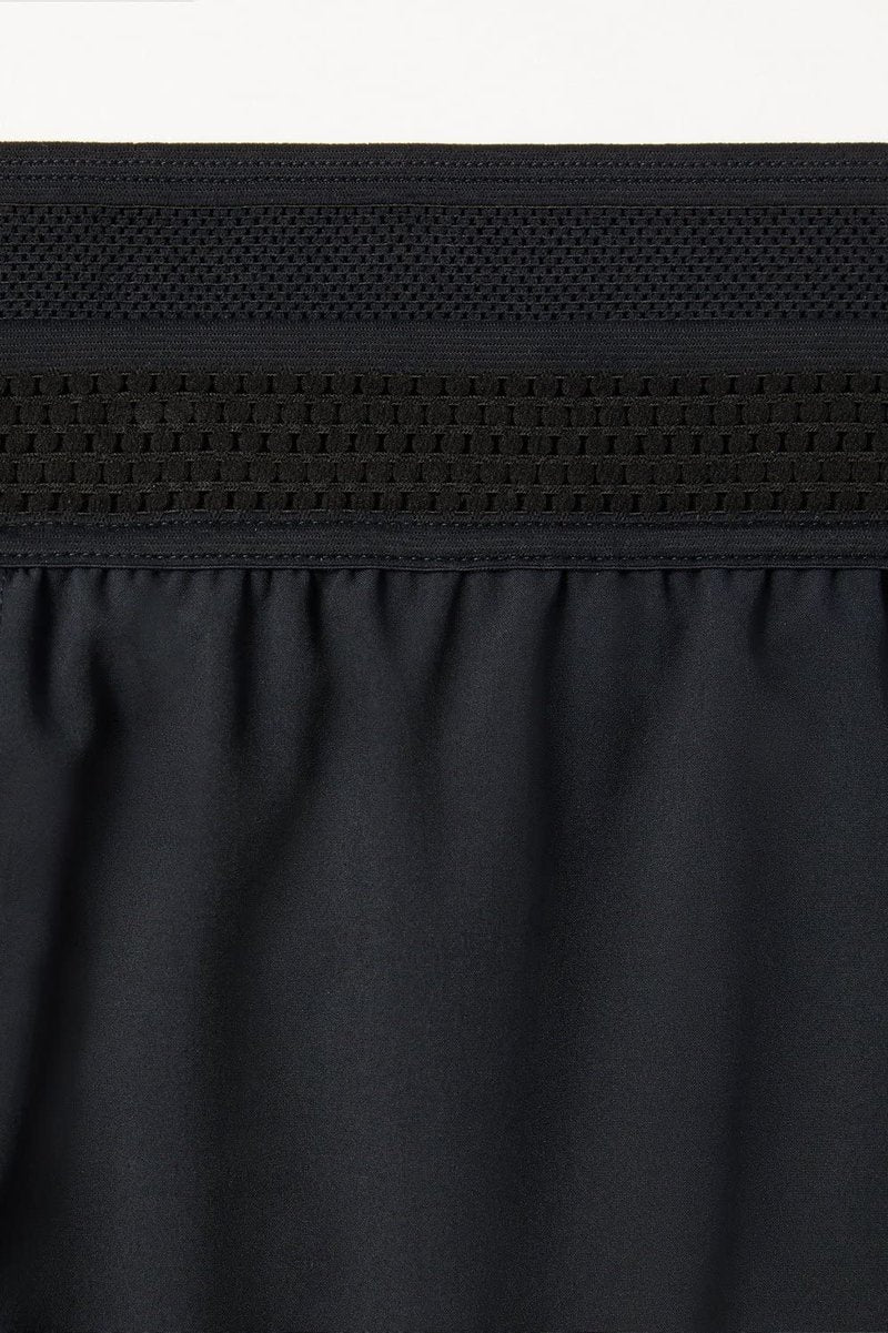 Fabletics Men's The Fundamental Short, Workout, Running, Training, Gym, Yoga, Ultra Lightweight, Athletic, 9" Inseam, L, Black