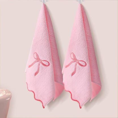 2 Pcs Pink Scalloped Hand Towels