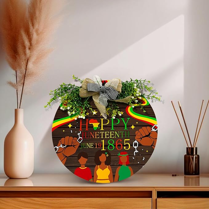 Happy Juneteeth Door Sign June 19th 1865 African Afro American Emancipation Round Wooden Sign with Bow Wreath Independence Day Freedom Day Door Hanging signs for Front Door Festival Decor