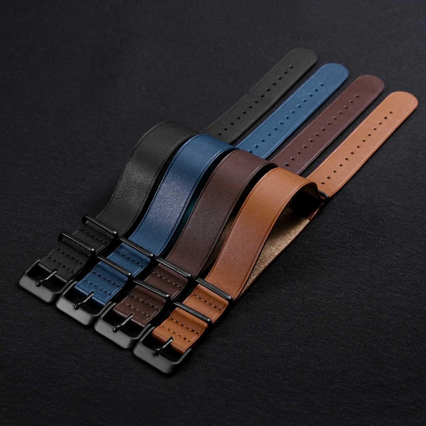 ANNEFIT Leather Watch Band 22mm, Genuine Calfskin One-Piece Military Watch Straps for Men and Women with Matte Black Buckle (Black)
