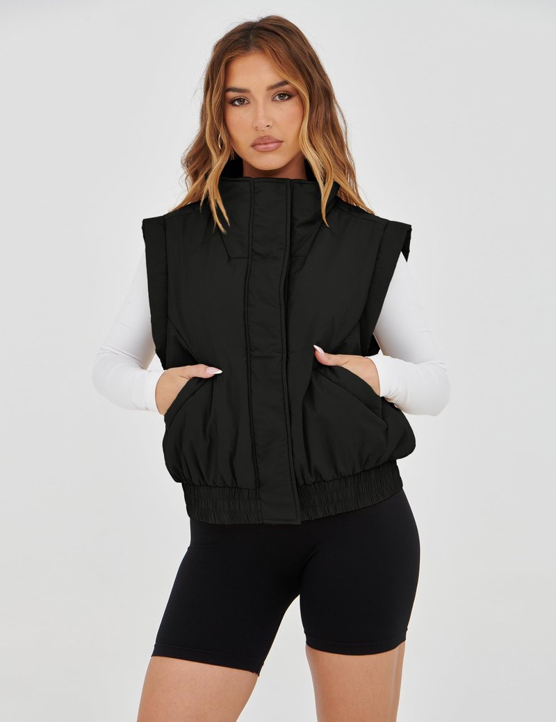 Lviefent Womens Puffer Vest Cropped Lightweight Button Down Quilted Vest Sleeveless Padded Gilet Coat with Pockets (Black-S)