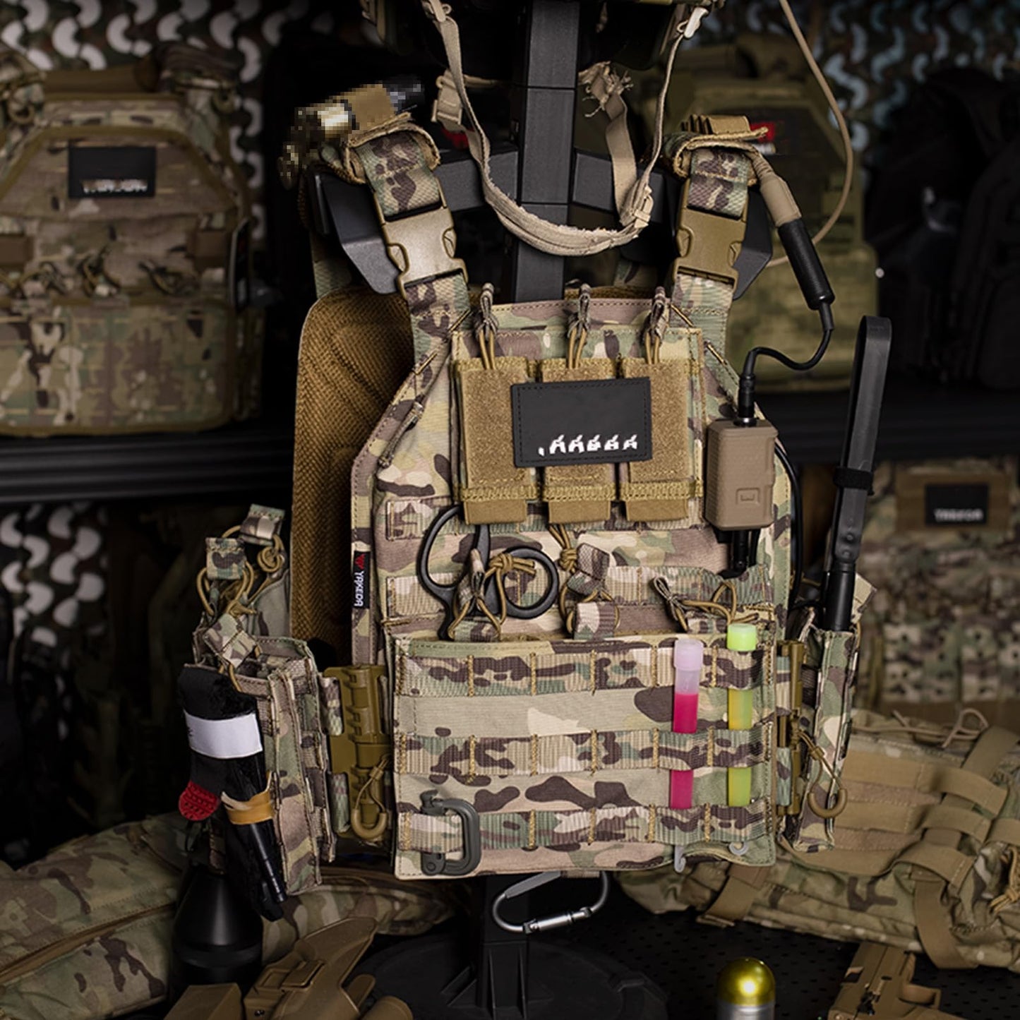 PIKEON Tactical Vest Quick Release Airsoft Vest for Man Outdoor Adjustable Breathable Vest (Green)