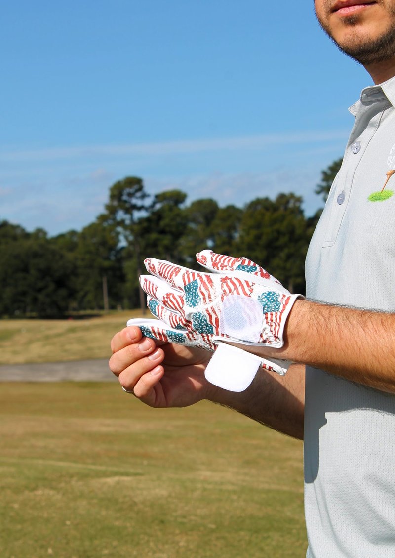 MULLIGAN HOOLIGAN® Men's Golf Glove | Premium Cabretta Leather & Mesh, Breathable Moisture-Wicking Comfort, Unique Standout Design for Men & Women (Patriotic USA Flag, Large, Worn On Right Hand)