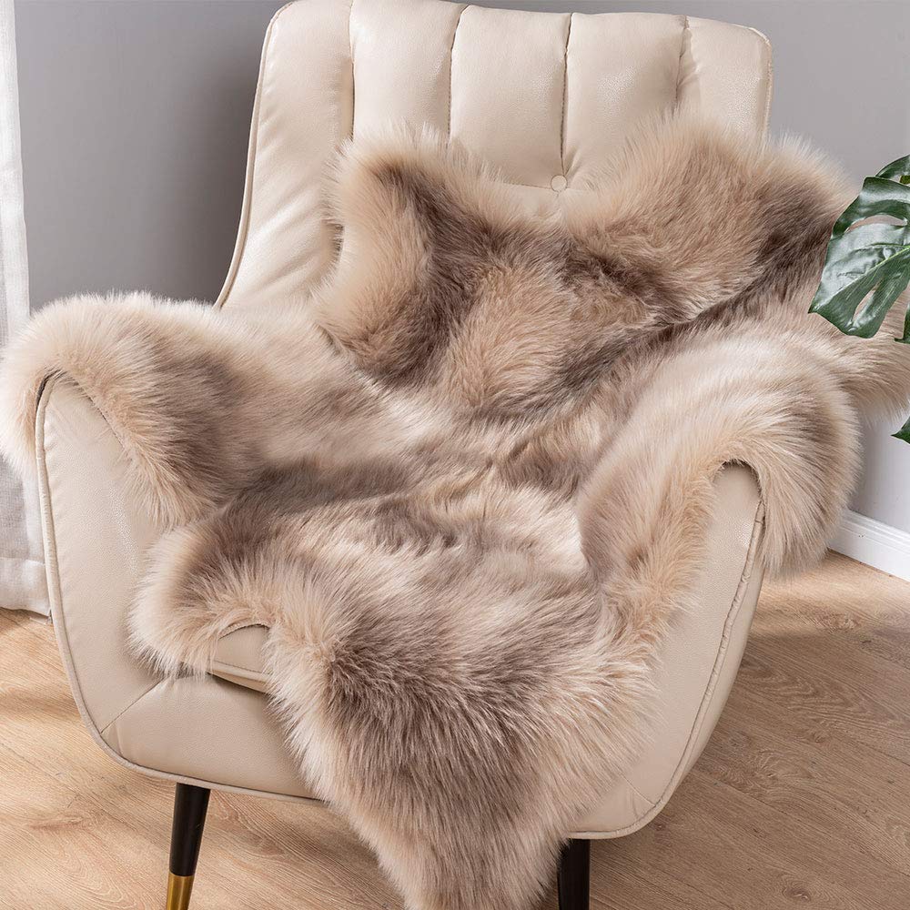 Carvapet 3x3ft Brown Faux Fur Area Rug Irregular Shaped Rug Soft Fluffy Reindeer Hide Imitation Rug, Decorative Throw Carpet for Bedroom Living Room, Plush Floor Mat for Home Decor