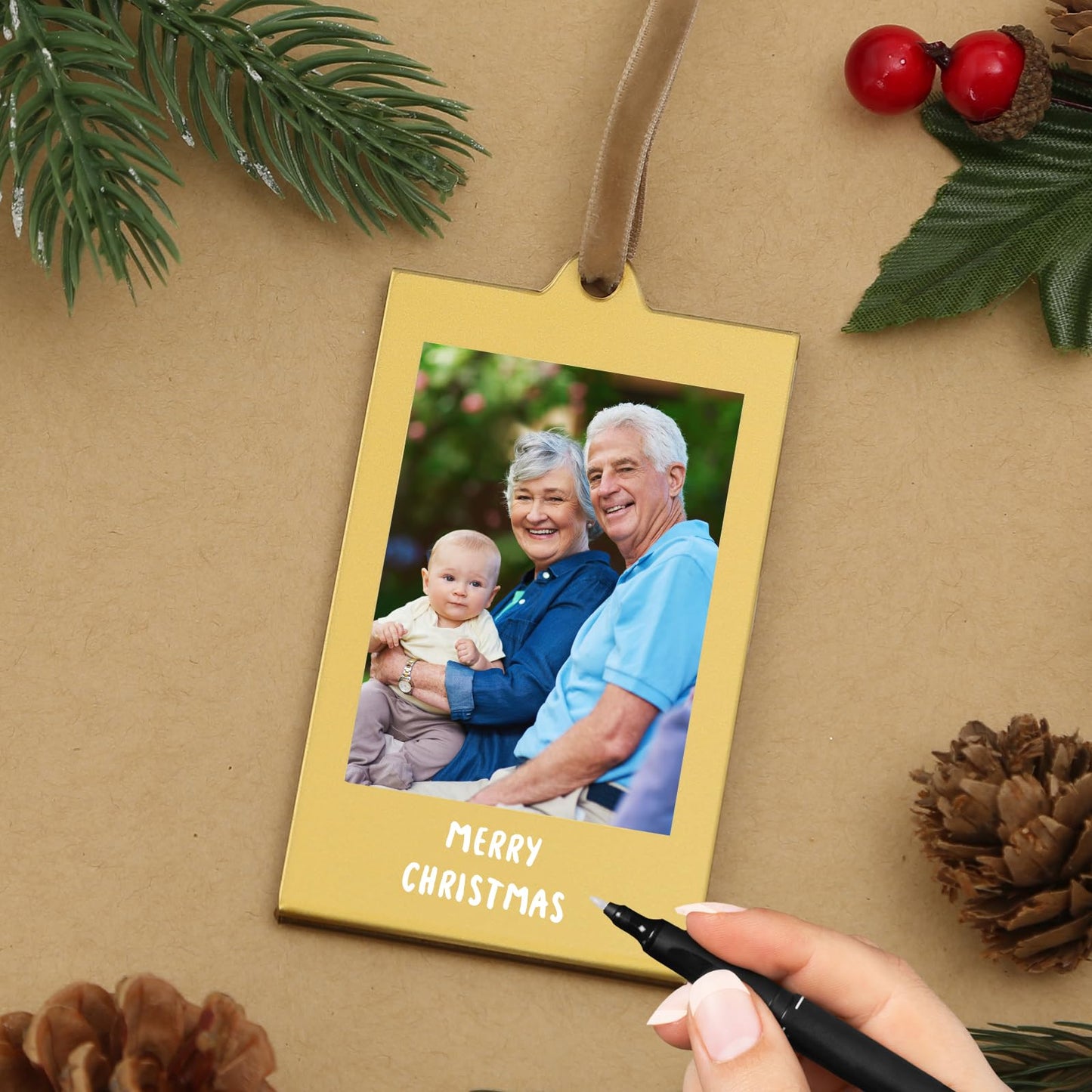 UNIQOOO 8 Set Christmas Instax Acrylic Picture Frames 8.6 * 5.4cm Fujifilm Polaroid Picture Ornaments, Blank Double-Sided Picture Frames for Polaroid Film, Hanging Photo Ornaments For Tree (Gold)