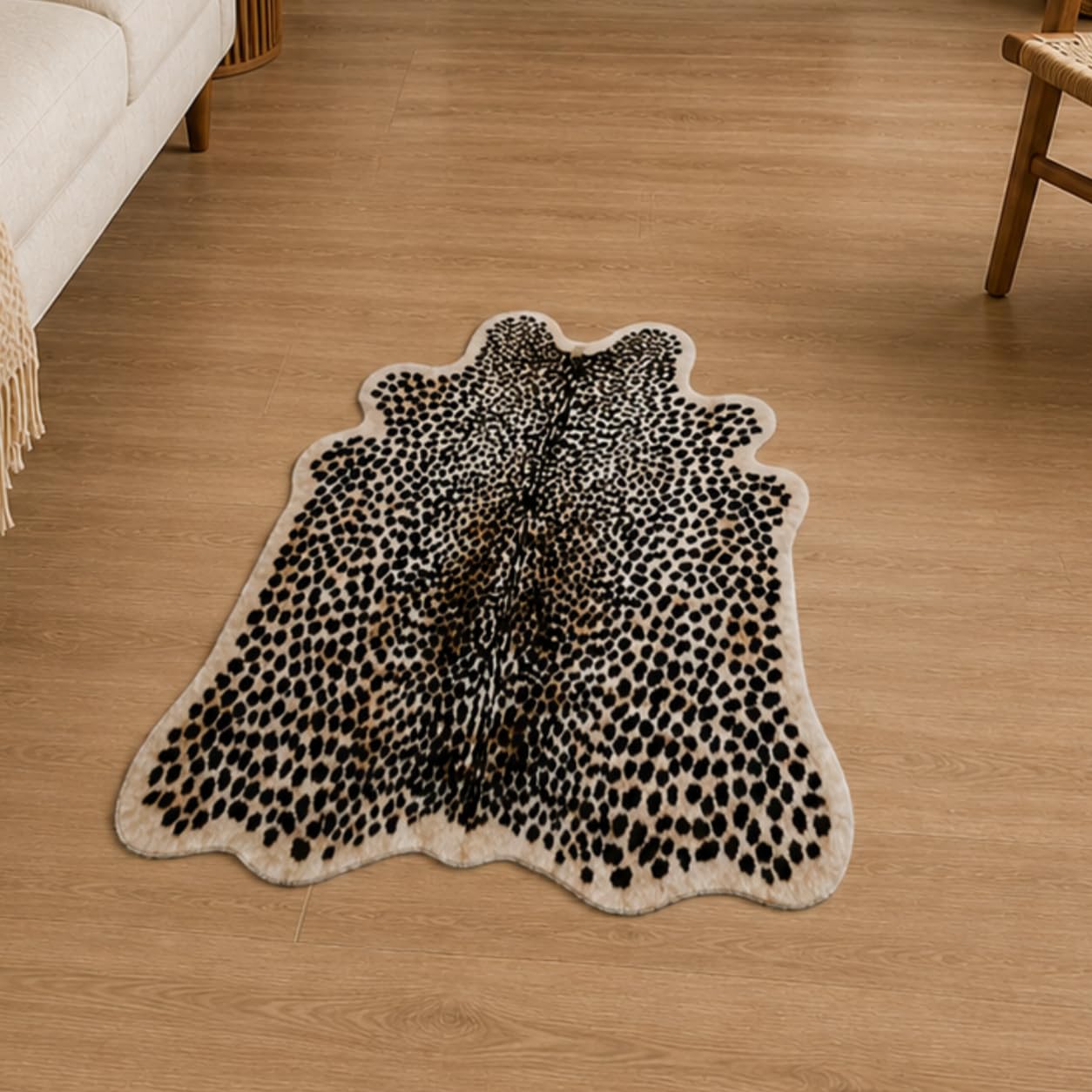 YulyreZome Leopard Print Rug, Faux Fur Cheetah Rug for Living Room Bedroom, 3.3'x3.1' Soft Animal Print Area Rug, Irregular Shaped Leopard Hide Floor Mat for Home Decor