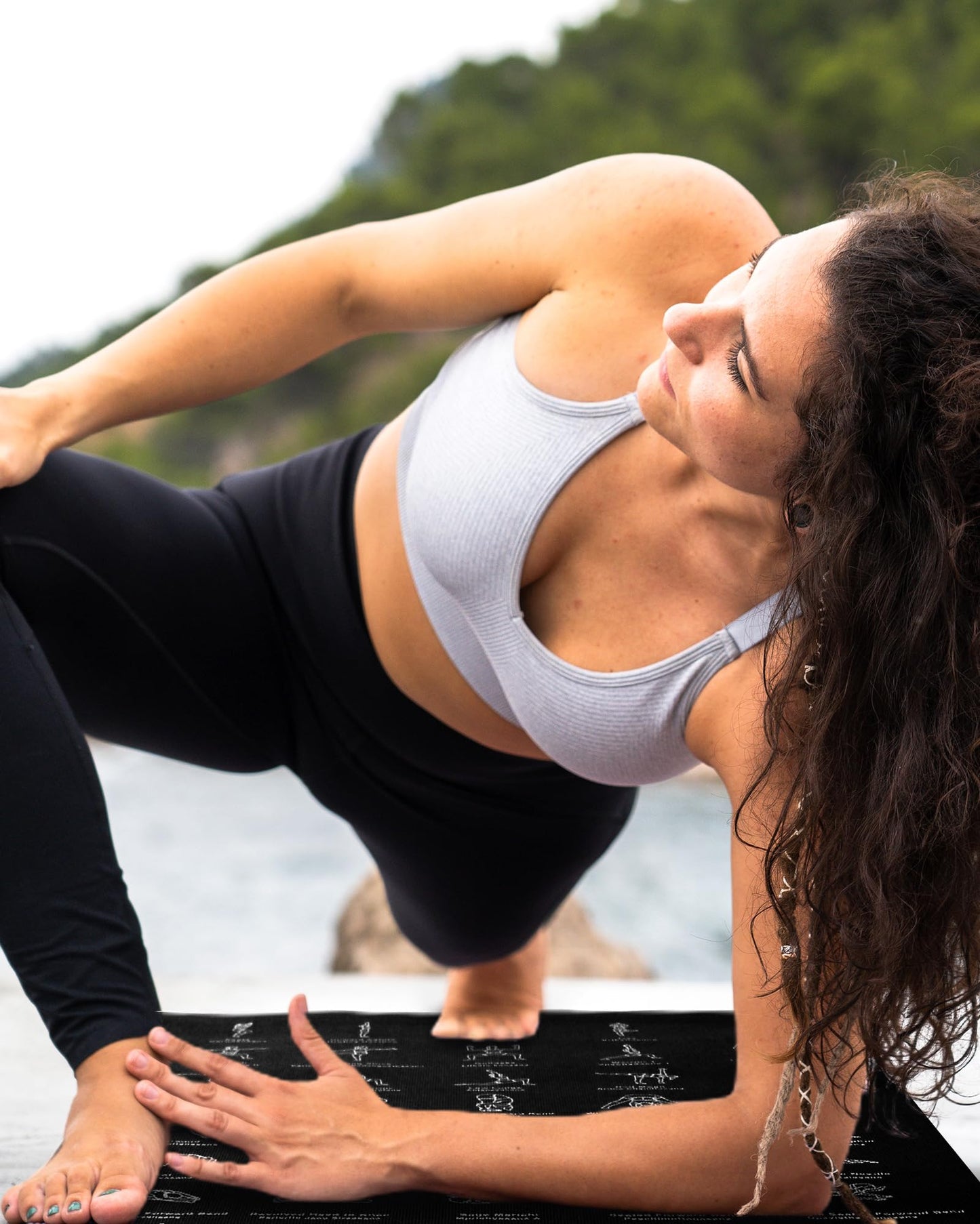 Instructional Travel Yoga Mat with 75 Poses & Exercises - Non-slip Exercise Mat for Home Workout, Includes Carrying Bag - Perfect for Beginners, 68"x24"x0.25"