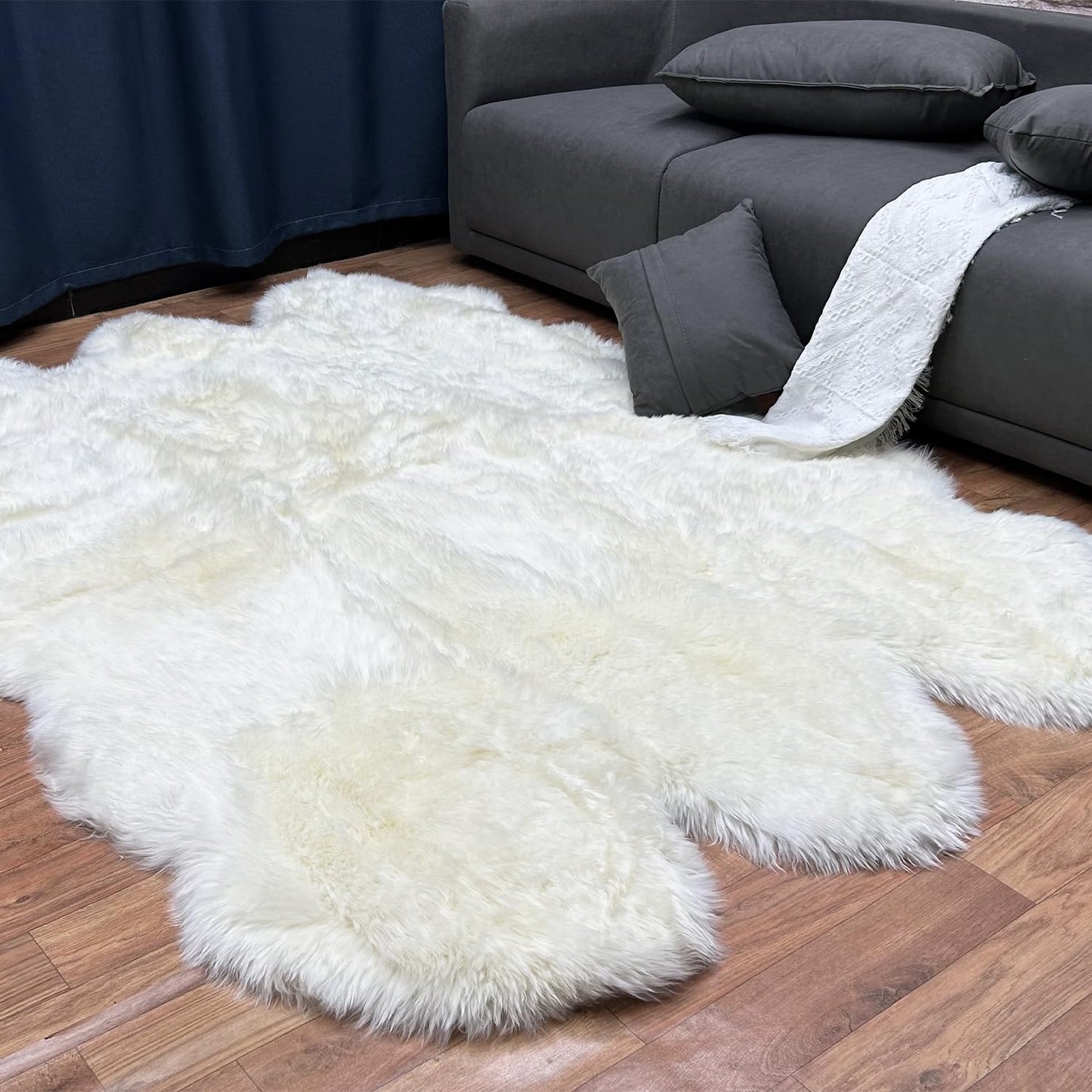 Champlus Genuine Australian Merino Sheepskin Rug, 5x7 ft Sheep Skin Rug, Lambskin Area Rug, 6-Pelt, White
