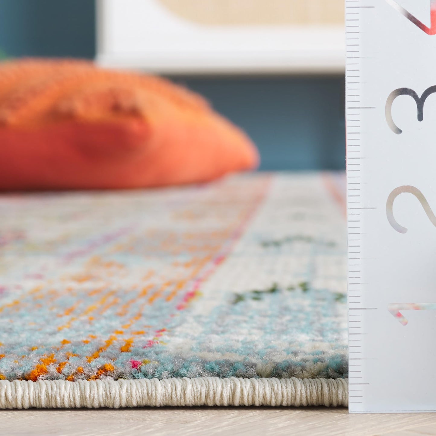 SAFAVIEH Monaco Collection Area Rug - 5' Square, Multi, Boho Chic Tribal Distressed Design, Non-Shedding & Easy Care, Ideal for High Traffic Areas in Living Room, Bedroom (MNC222F)