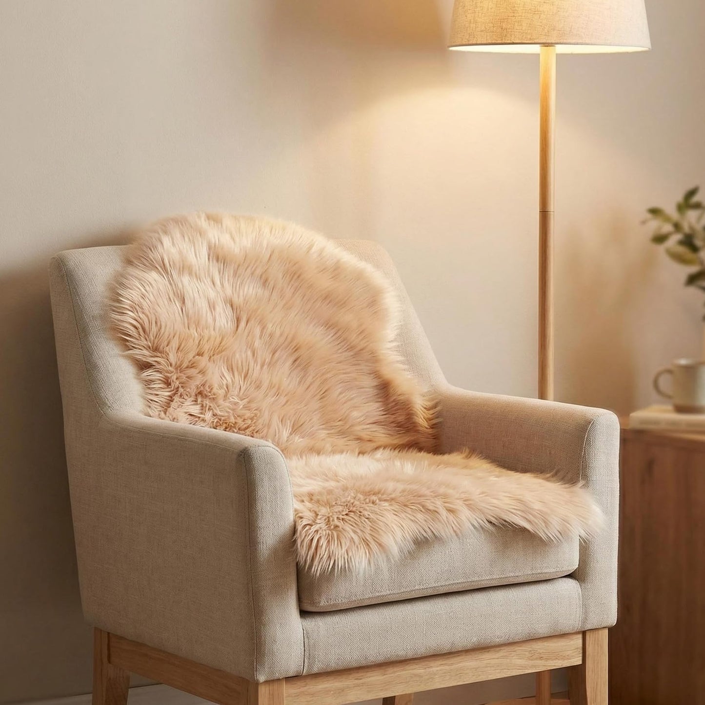 duduta Beige Faux Sheepskin Throw Rug 2x3 ft, Small Fluffy Shag Fur Rug for Bedroom Kids Room Dorm Decor Chair Covers Non Slip