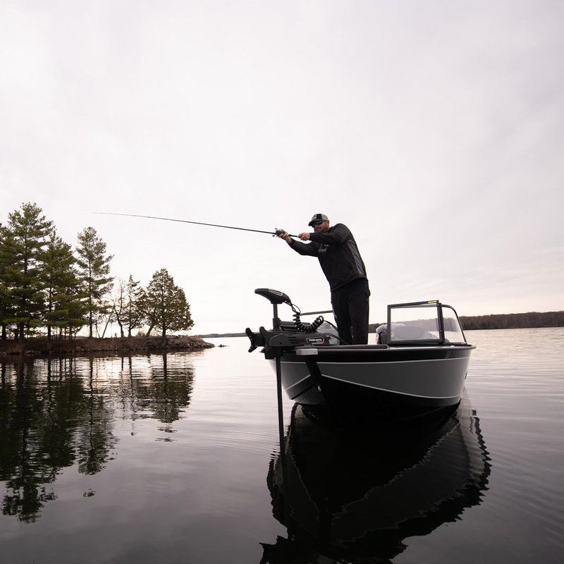 Minn Kota Terrova Electric Trolling Motor - GPS & Spot-Lock, 80 Lb Thrust | 45 in Shaft for Freshwater
