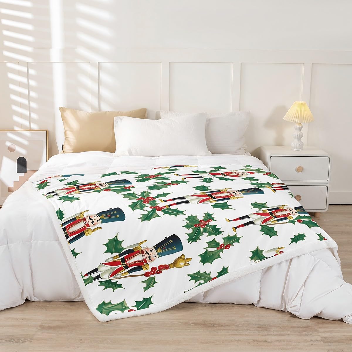 Feelyou Christmas Fleece Throw Blanket Throw 50"x60" Nutcracker Plush Blanket Snowflake Sherpa Santa Claus