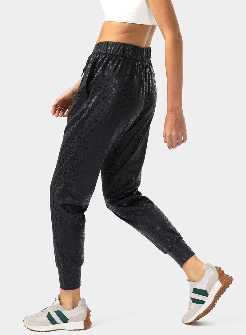 SANTINY Women's Joggers Pants Pockets Drawstring Running Sweatpants for Women Lounge Workout Jogging(Black Leopard_L)