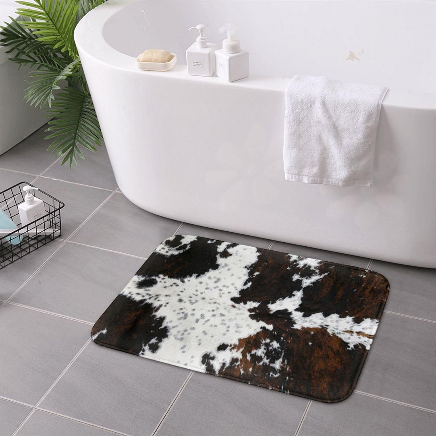 Western Cowhide Cow Print Bath Mats 15.7x23.6 Inch for Bathroom, Soft Absorbent Cow Bath Rug Non-Slip Floor Rug Carpets for Kitchen Bathroom Laundry Bedroom Living Room Decoration