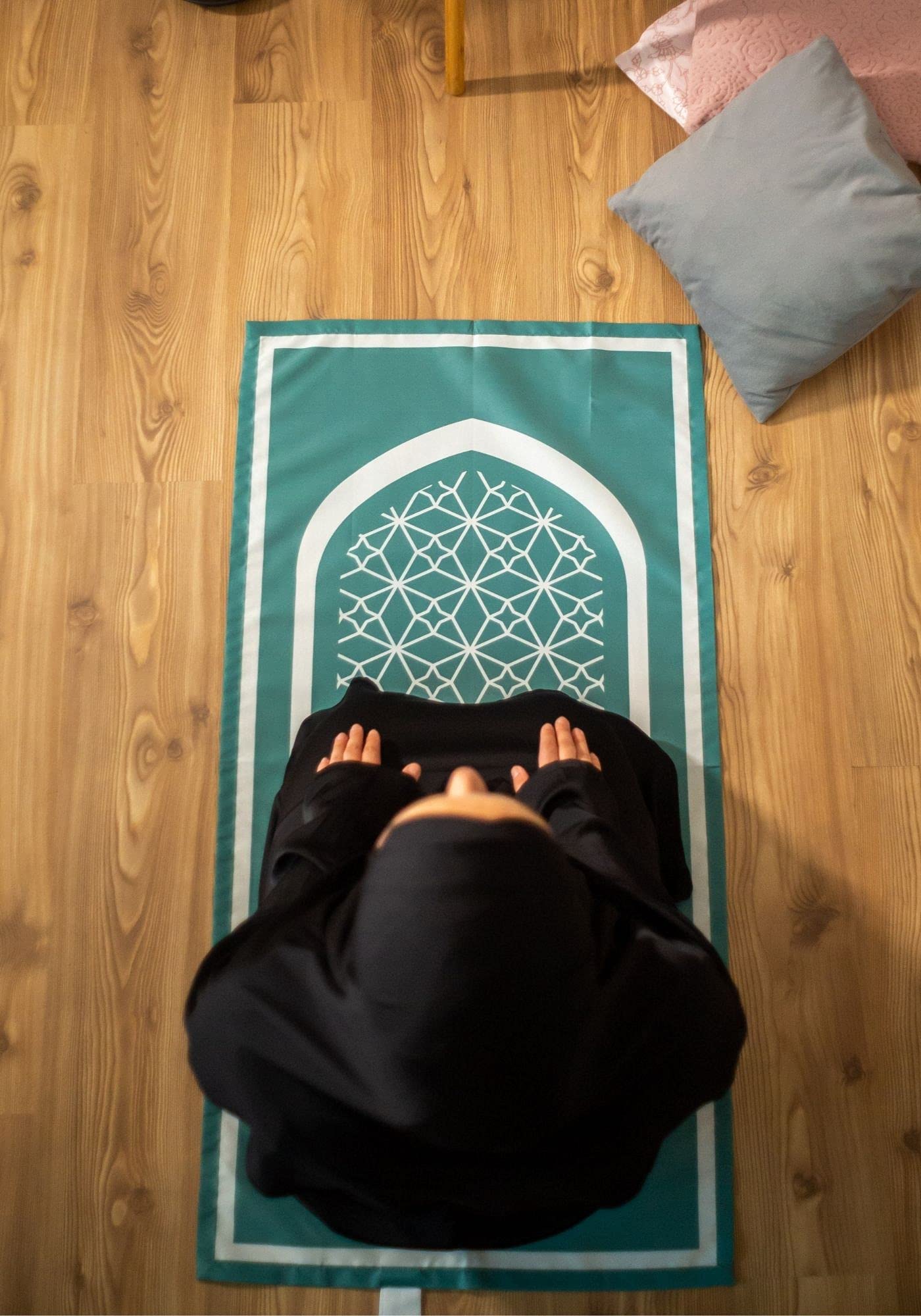 BAHĀ Portable Prayer Mat | Travel Prayer Mat, Foldable Prayer Rug for Muslims, Perfect Muslim Gift (Moss Green)