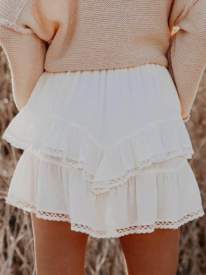 Aoudery Flowy Shorts for Women Casual Boho Ruffle Tiered Skorts High Waist Mini Skirts Golf Tennis Butterfly Crochet Shorts - A White S