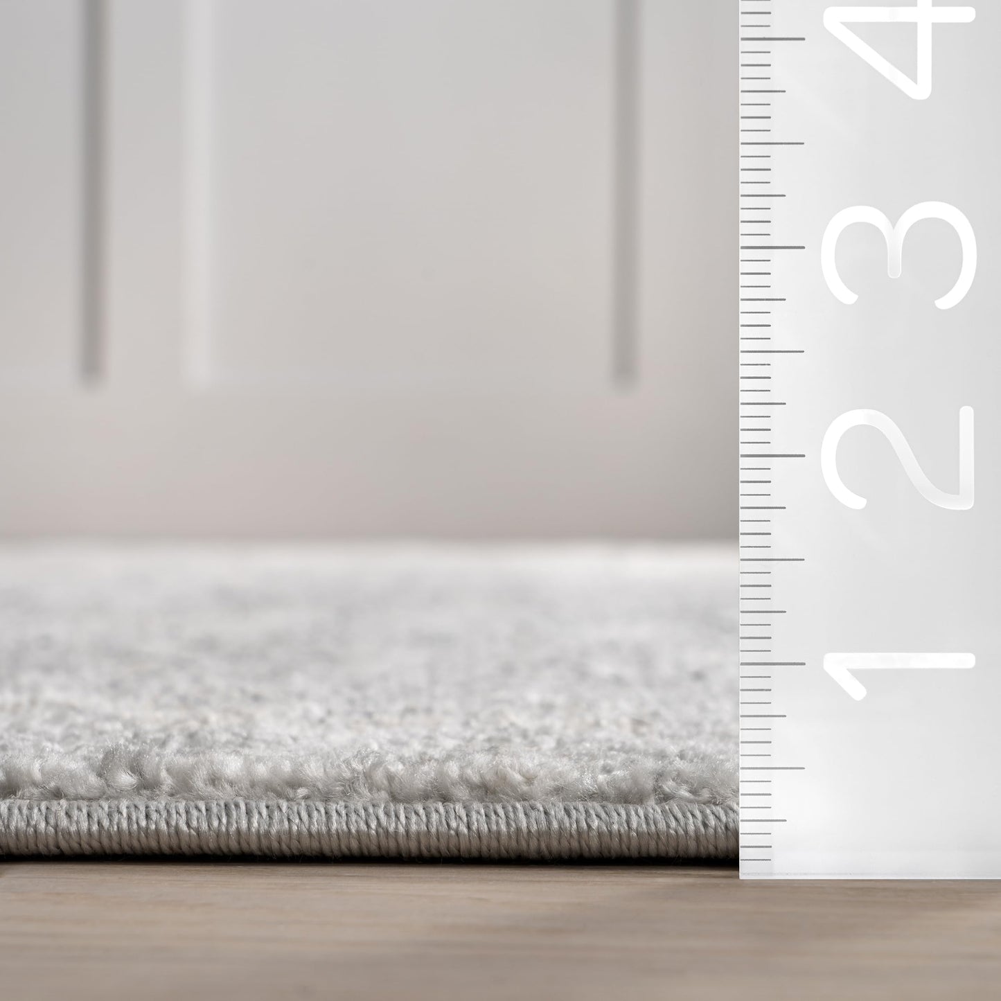 Nuloom Gena Light Grey/Ivory, 13' x 15', Distressed Medallion, Soft and Cozy, High Traffic, Stain Resistant, Easy Clean, Durable Area Rug for Bedroom, Living Room, Dining Space, Den, Foyer, Entryway